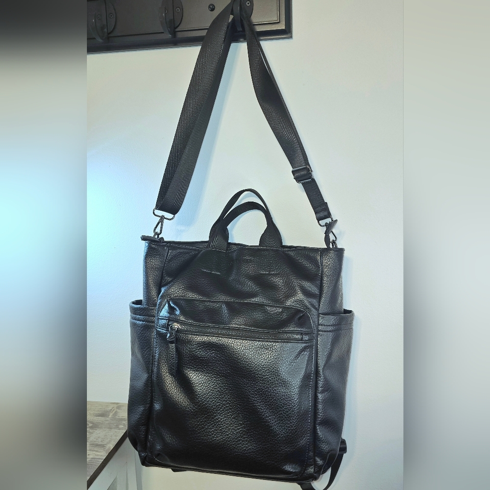 Louenhide NWOT Bronx Vegan Leather Black Backpack - Picture 2 of 16